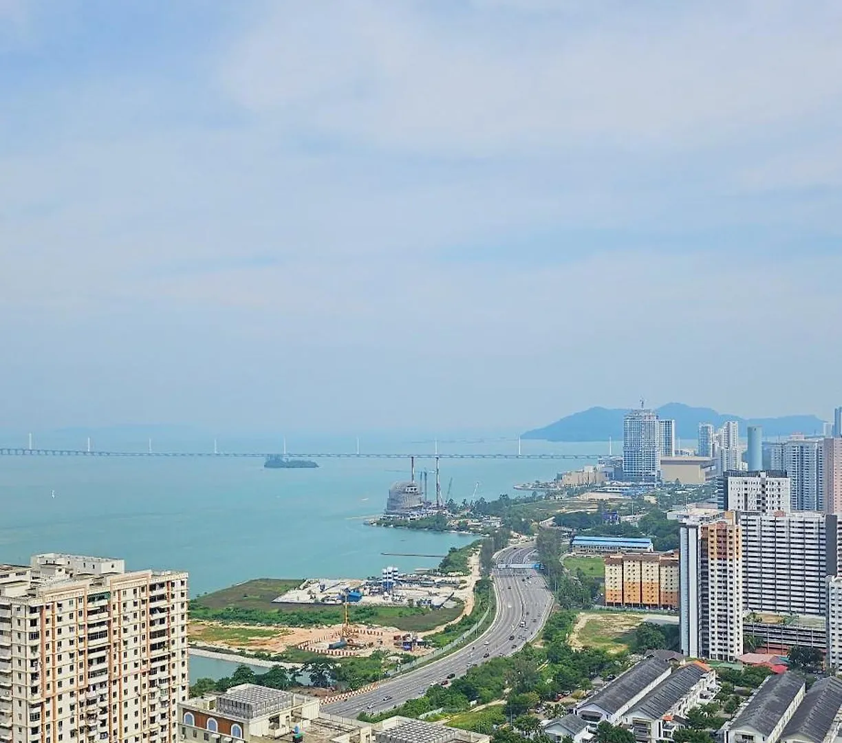 Urban Suites Two Or Three Bedroom Georgetown By Anc Jelutong Homestay